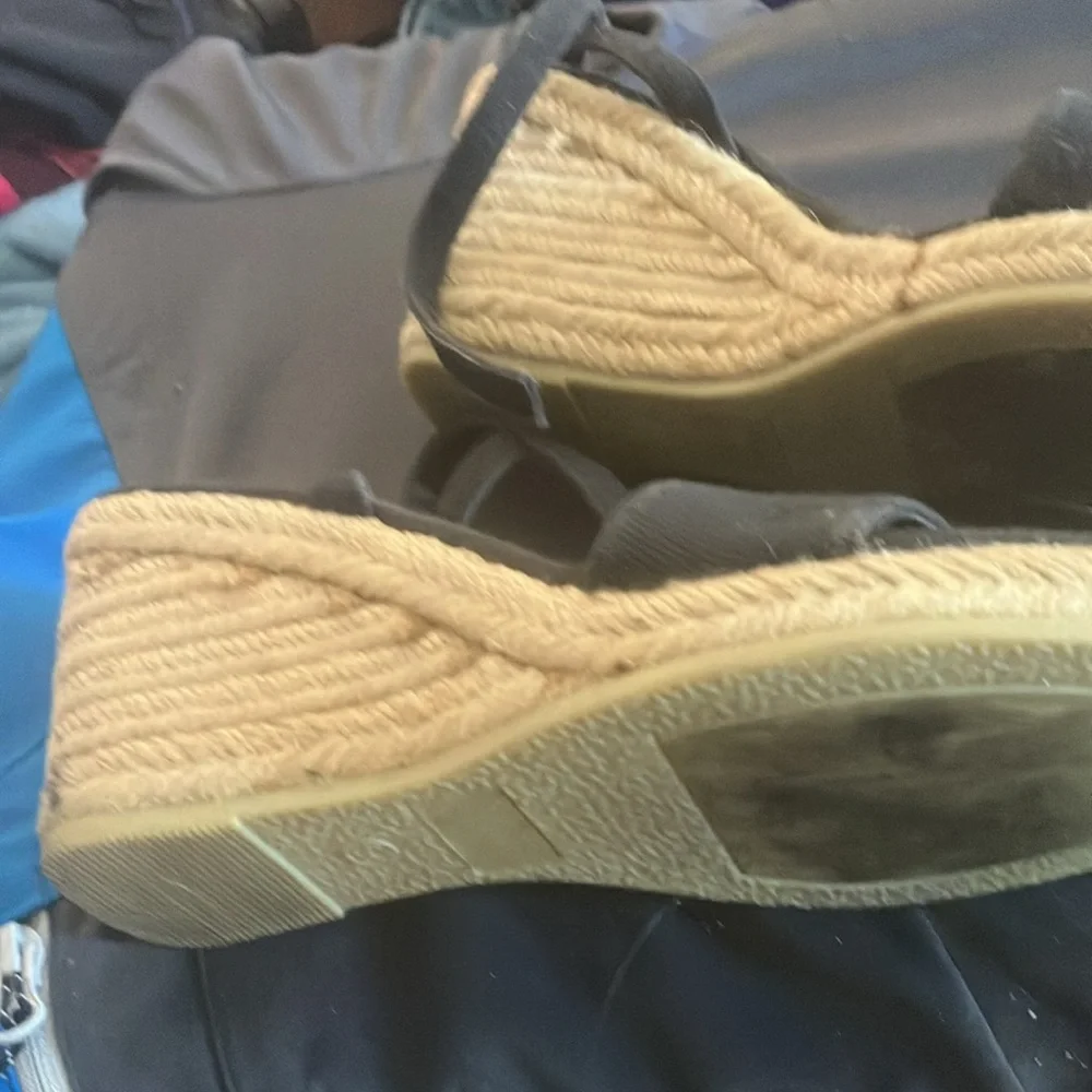 Black Espadrille Wedge Sandals by Hillard and Hanson 6 1/2